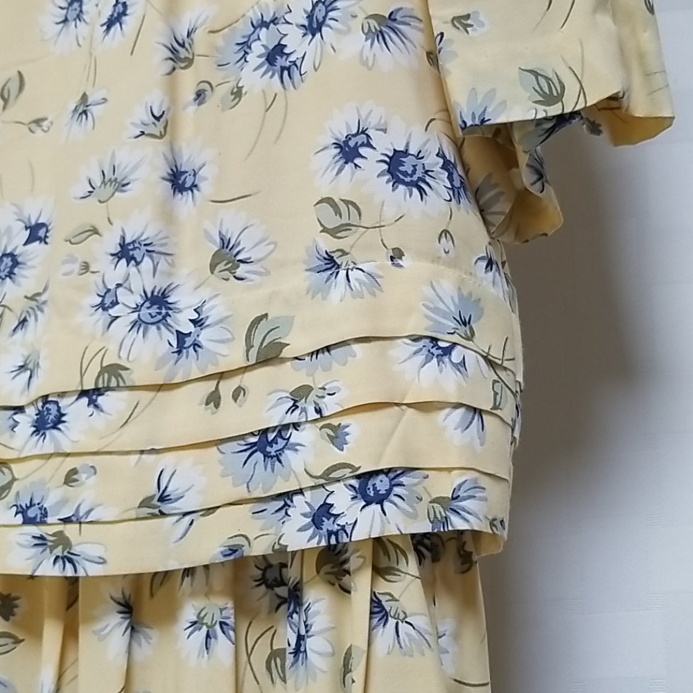 👗WORTHINGTON DAISY PRINT DRESS